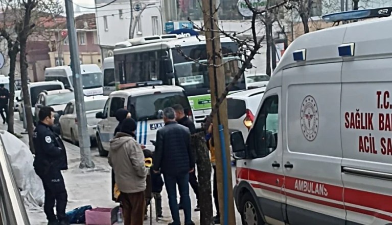 Dilovası’nda belediye otobüsü öğrenciye çarptı!